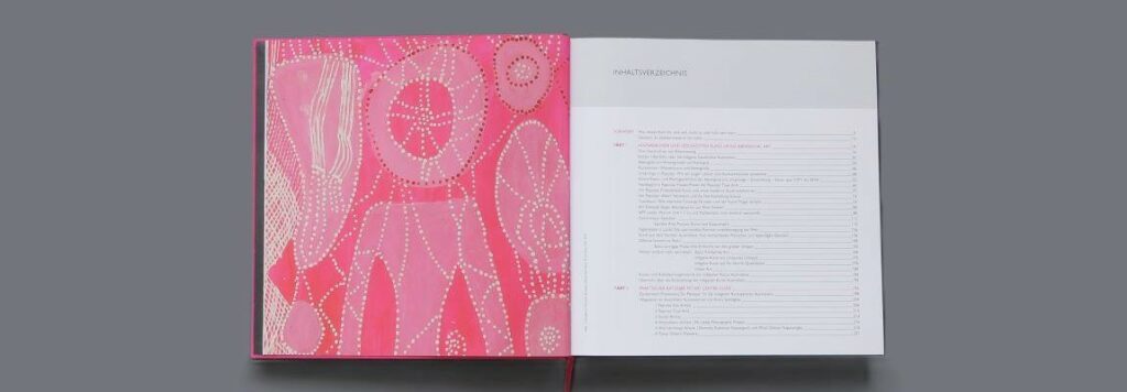 Seite neben dem Inhaltsverzeichnis: 'Baratjala', Papierarbeit von Nongirrŋa Marawili © Buku-Larrŋgay Mulka